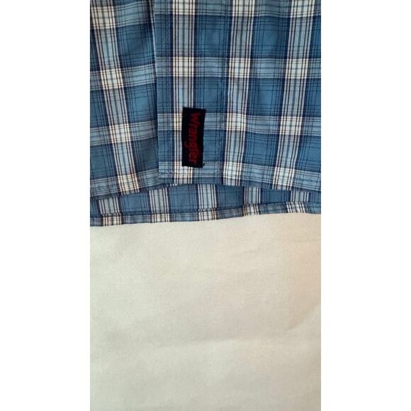 Wrangler Premium Quality Blue Plaid Short Sleeve Button-Up Shirt L - Picture 5 of 8